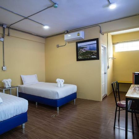 Baan Chang Hotel & Coffee House Tak Exterior photo